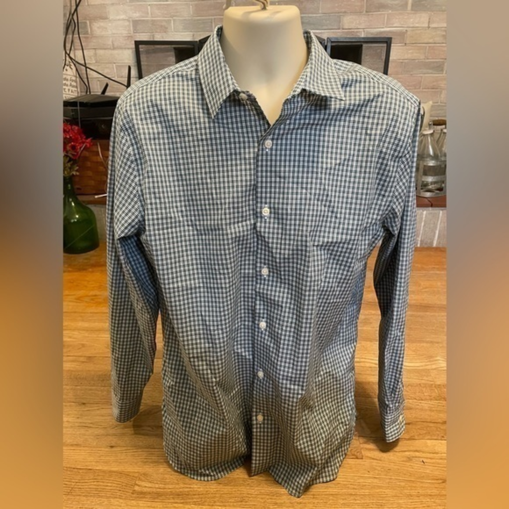 Fairlane button‎ down shirt size large long sleeved
